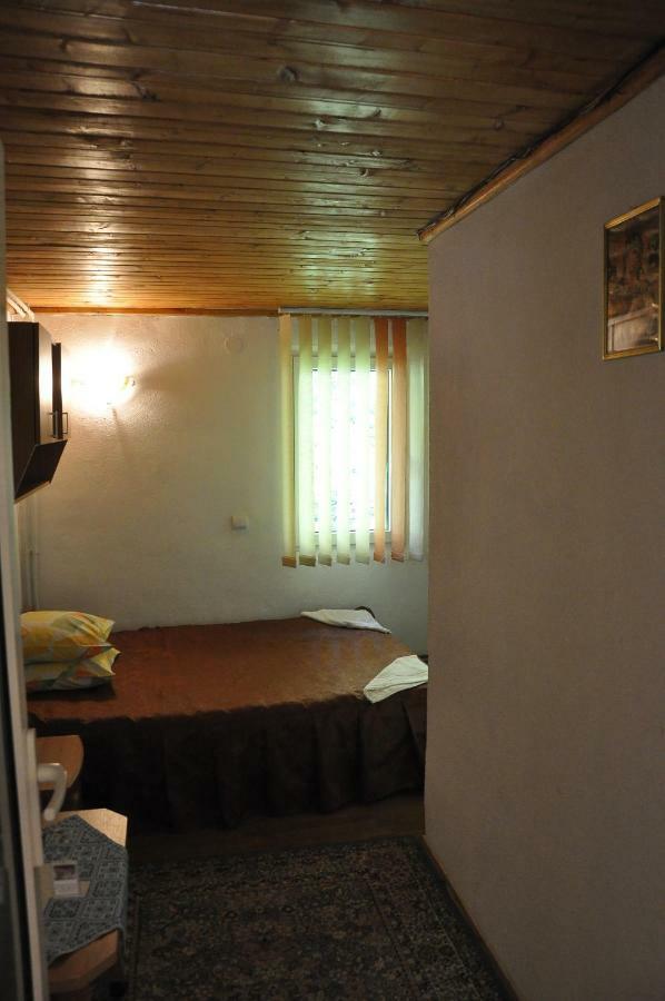 Casuta De Langa Padure Hotel Moeciu De Sus Exterior photo